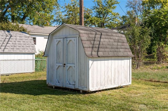 2212 Chamberlin Avenue, Dayton, OH 45406