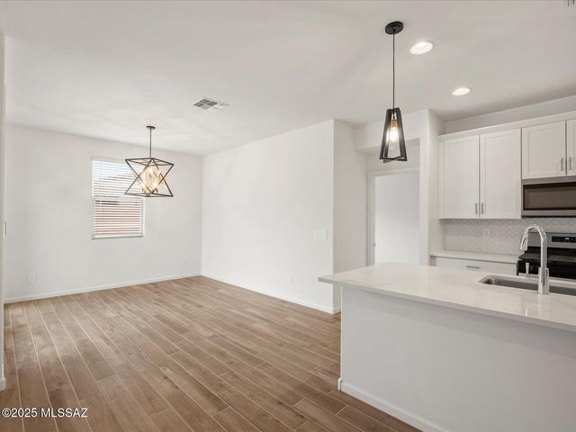 8319 S Cabari Mine Way, Tucson, AZ 85747