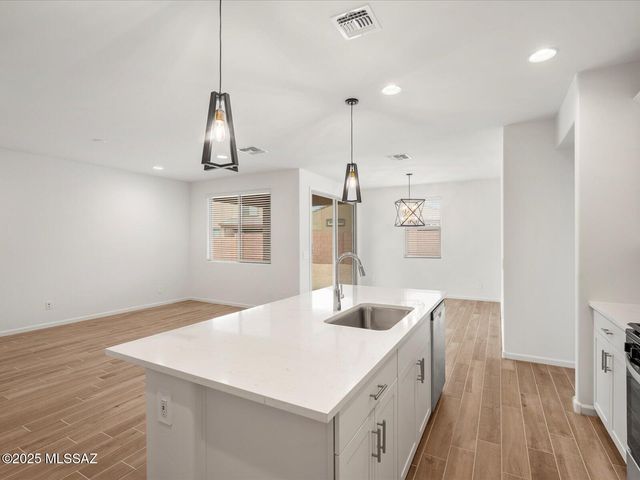 8319 S Cabari Mine Way, Tucson, AZ 85747