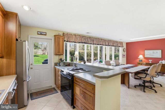 12012 CANTER LN, Reston, VA 20191