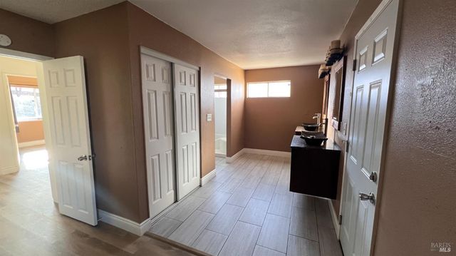 121 Notre Dame Ct, Vallejo, CA 94589