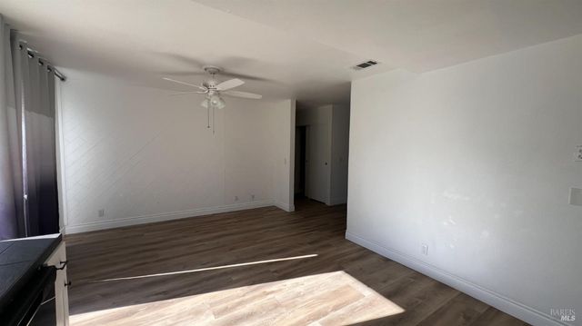 121 Notre Dame Ct, Vallejo, CA 94589