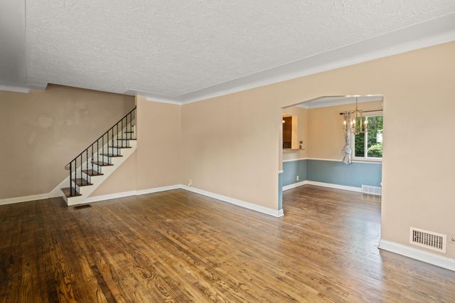 3 S Sherry Lane, Bellevue, KY 41073