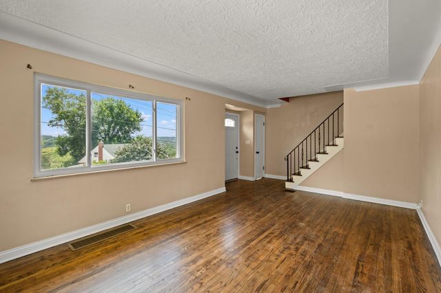 3 S Sherry Lane, Bellevue, KY 41073