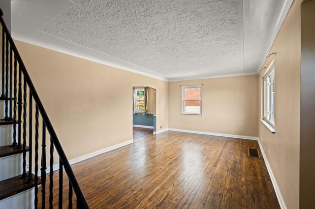 3 S Sherry Lane, Bellevue, KY 41073