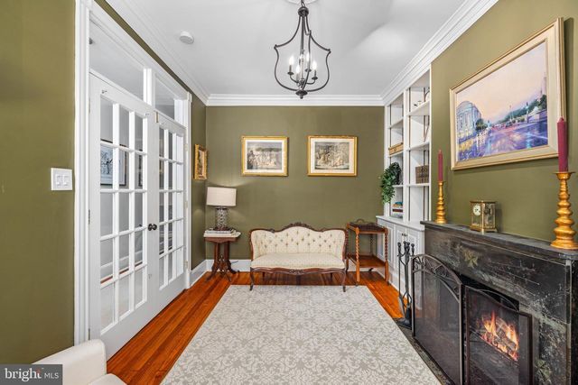 3408 DENT PL NW, Washington, DC 20007