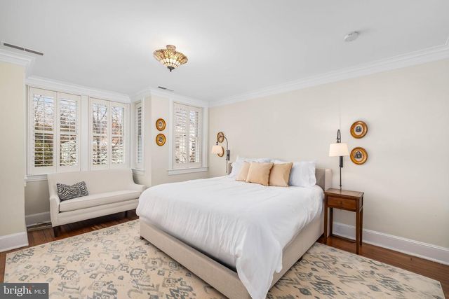 3408 DENT PL NW, Washington, DC 20007