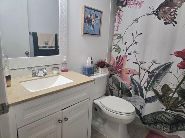 7664 NW 18th St 204, Margate, FL 33063