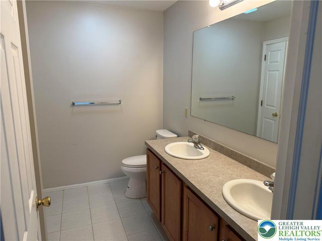 1600 GREYSTONE Circle, Alburtis Boro, PA 18011