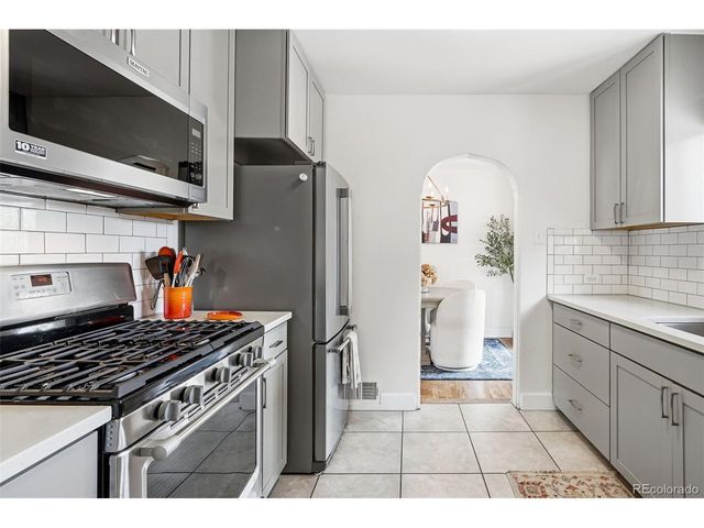 2815 Oneida St, Denver, CO 80207