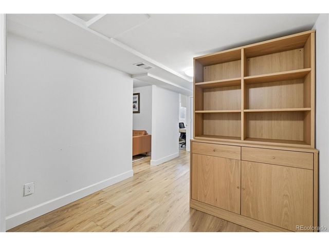 2815 Oneida St, Denver, CO 80207