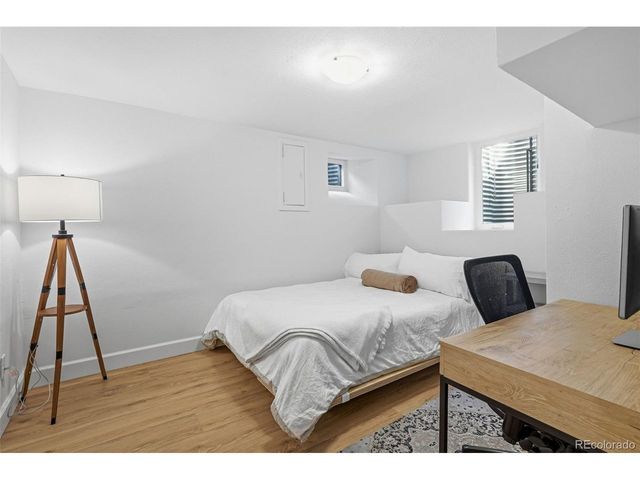 2815 Oneida St, Denver, CO 80207