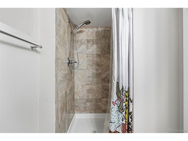 2815 Oneida St, Denver, CO 80207