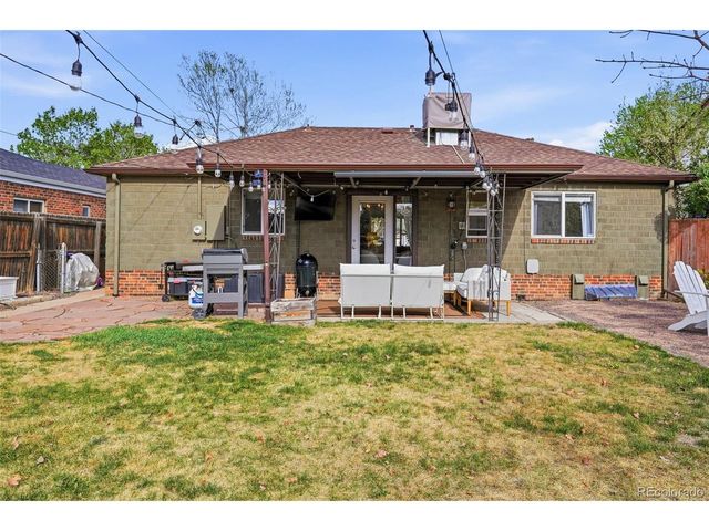 2815 Oneida St, Denver, CO 80207