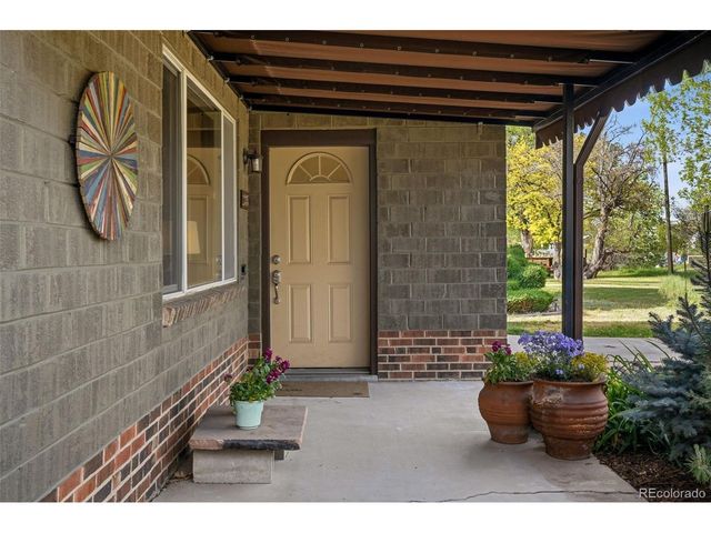 2815 Oneida St, Denver, CO 80207