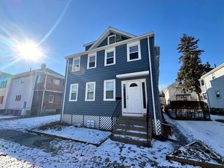 12 Keenan St 2, Watertown, MA 02472