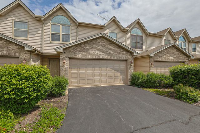 11194 Algonquin Road 11194, Huntley, IL 60142