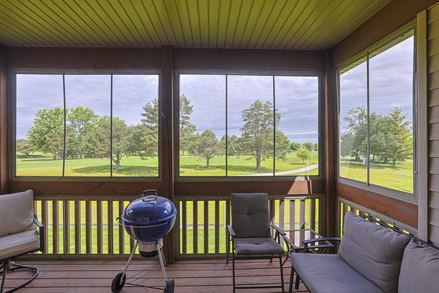 11194 Algonquin Road 11194, Huntley, IL 60142
