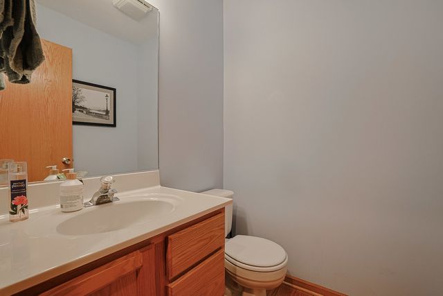 11194 Algonquin Road 11194, Huntley, IL 60142