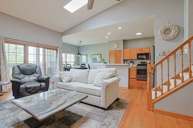 11194 Algonquin Road 11194, Huntley, IL 60142