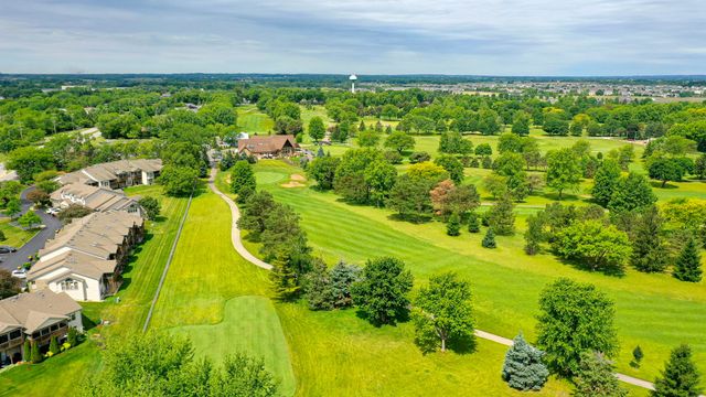 11194 Algonquin Road 11194, Huntley, IL 60142