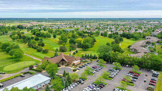 11194 Algonquin Road 11194, Huntley, IL 60142