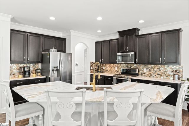 601 Briar Thistle Court, Simpsonville, SC 29860