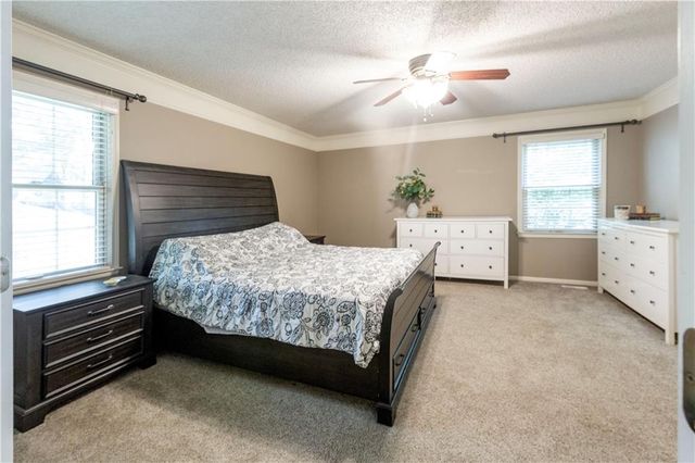 1602 NW Weatherstone Lane, Blue Springs, MO 64015