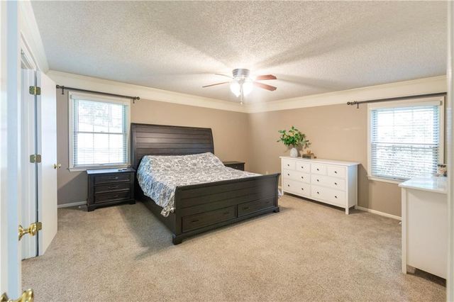 1602 NW Weatherstone Lane, Blue Springs, MO 64015