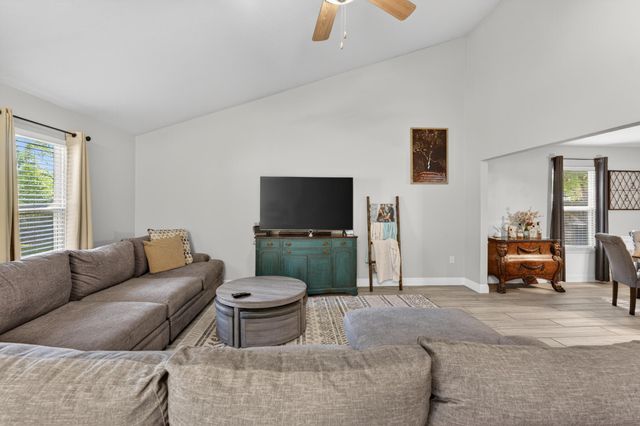 8418 Sevilla Street, Navarre, FL 32566