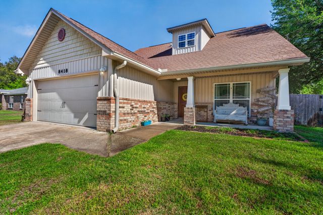 8418 Sevilla Street, Navarre, FL 32566