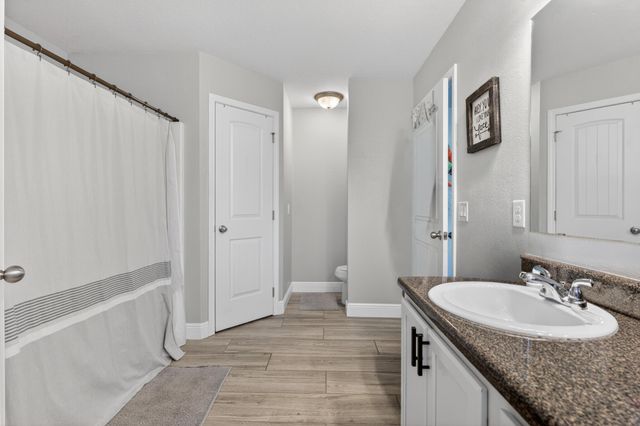 8418 Sevilla Street, Navarre, FL 32566
