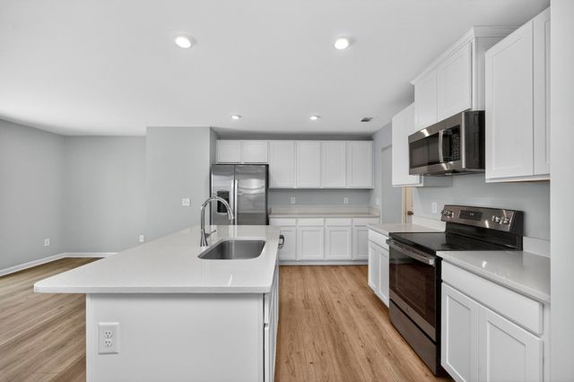 3004 Red Fox Rdg, Madison, TN 37115