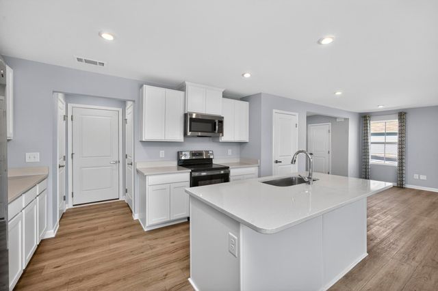 3004 Red Fox Rdg, Madison, TN 37115