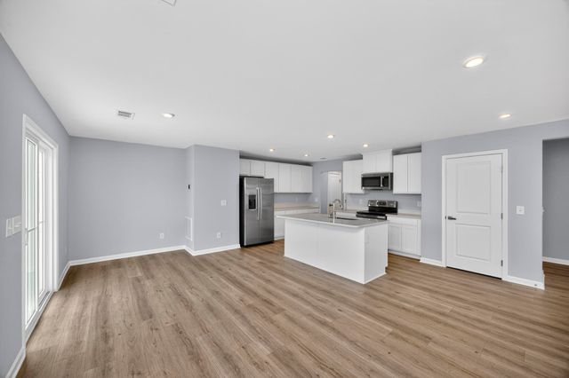 3004 Red Fox Rdg, Madison, TN 37115