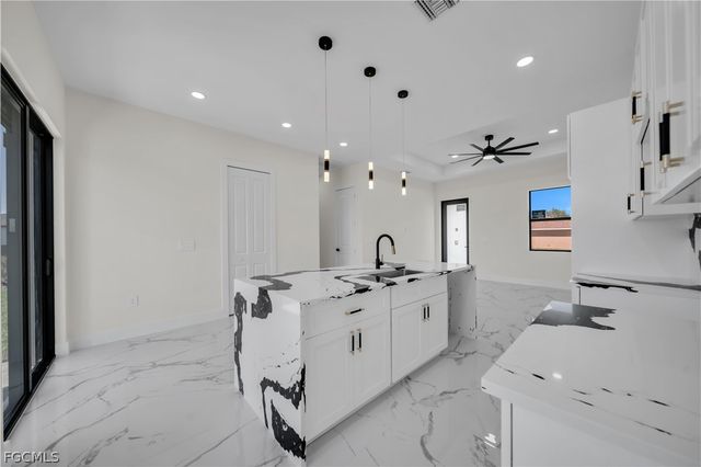 2715 59th ST W, Lehigh Acres, FL 33971