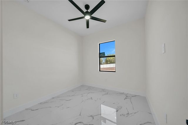 2715 59th ST W, Lehigh Acres, FL 33971