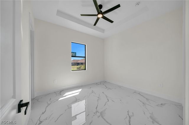 2715 59th ST W, Lehigh Acres, FL 33971