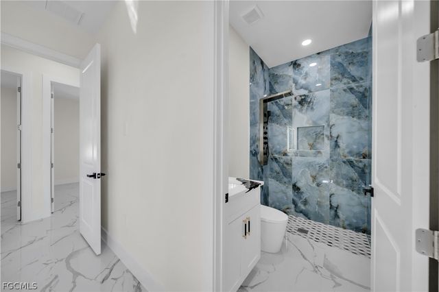 2715 59th ST W, Lehigh Acres, FL 33971