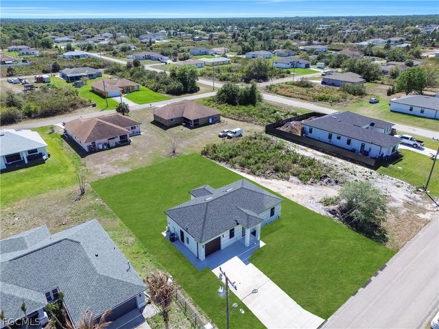 2715 59th ST W, Lehigh Acres, FL 33971