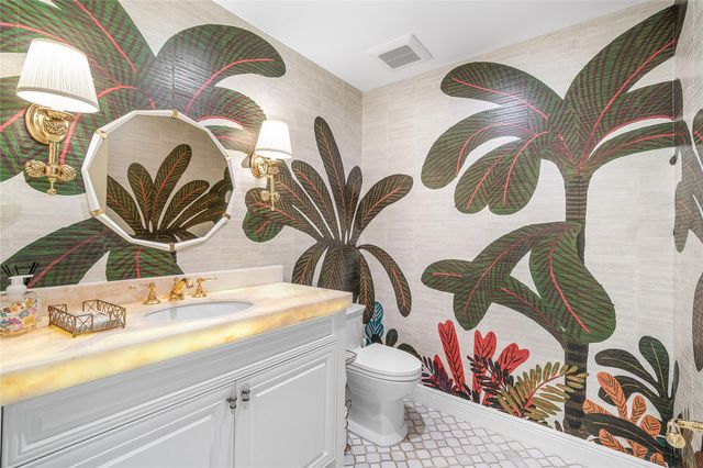 450 SE 5th Ave 102N, Boca Raton, FL 33432