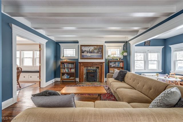 1291 Summit Avenue, Lakewood, OH 44107