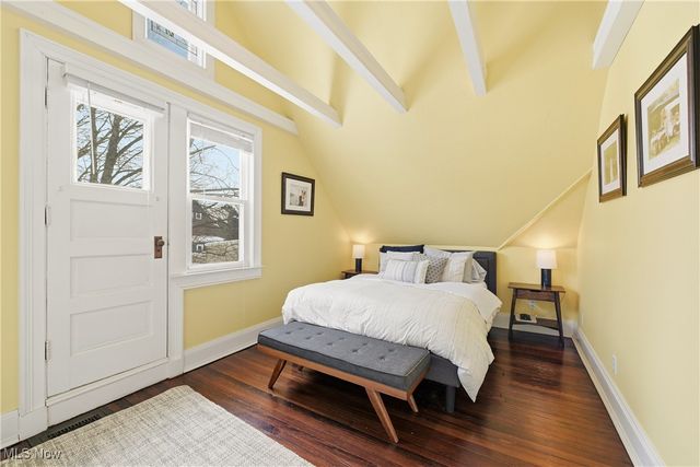 1291 Summit Avenue, Lakewood, OH 44107