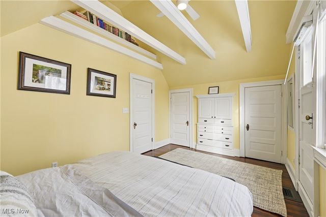 1291 Summit Avenue, Lakewood, OH 44107