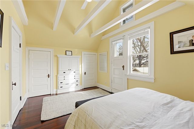 1291 Summit Avenue, Lakewood, OH 44107