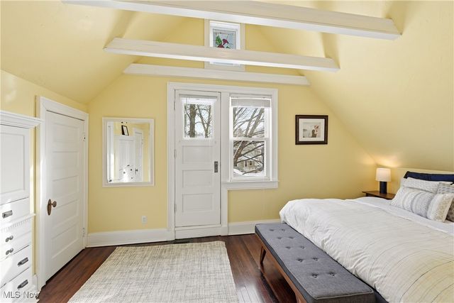 1291 Summit Avenue, Lakewood, OH 44107