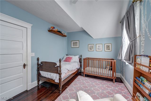 1291 Summit Avenue, Lakewood, OH 44107