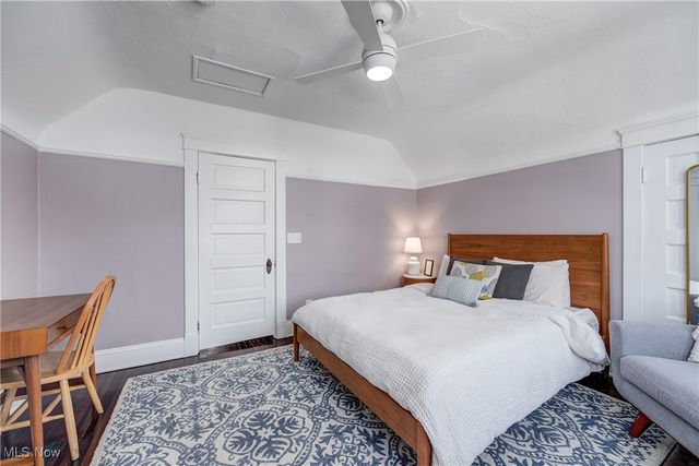 1291 Summit Avenue, Lakewood, OH 44107