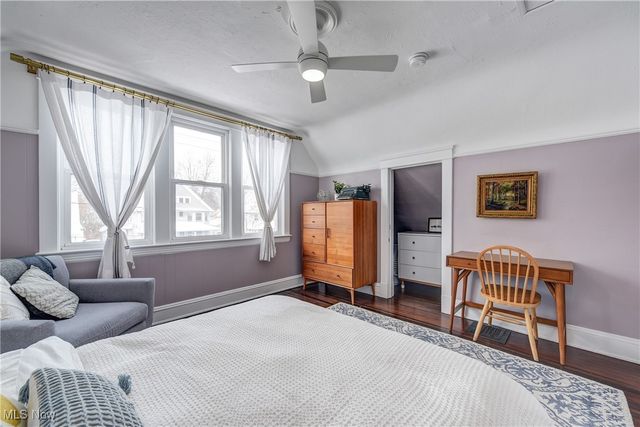 1291 Summit Avenue, Lakewood, OH 44107