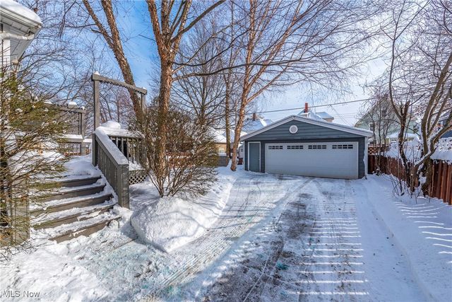 1291 Summit Avenue, Lakewood, OH 44107